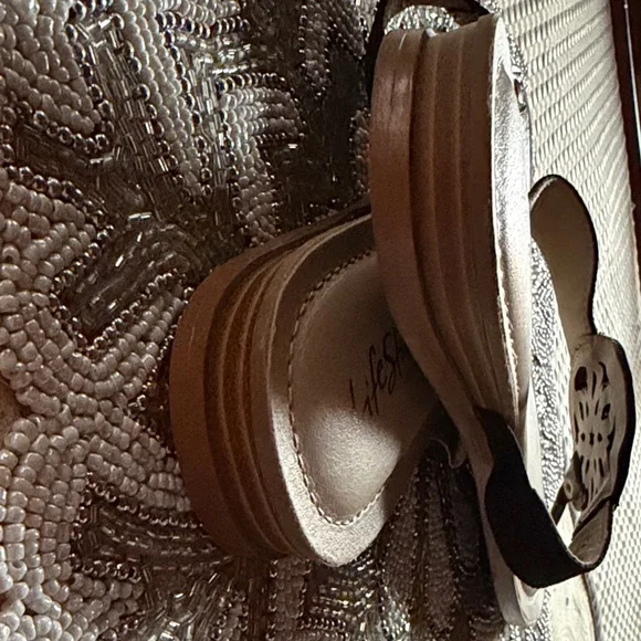 Life Stride Black and Tan Sandals - Picture 4 of 4